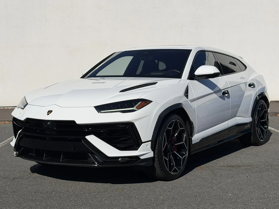 2023 Lamborghini Urus Performante - Image 2 of 12