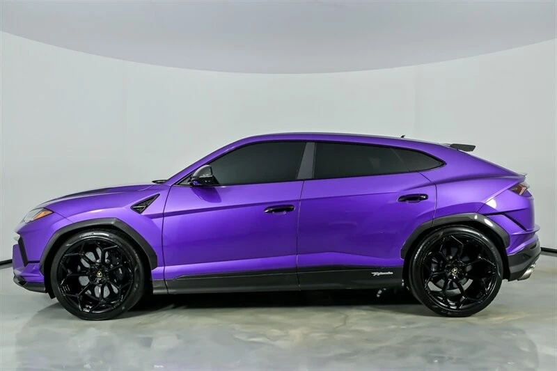 2023 Lamborghini Urus Performante - Image 14 of 21
