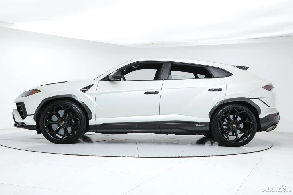 2023 Lamborghini Urus Performante - Image 2 of 21