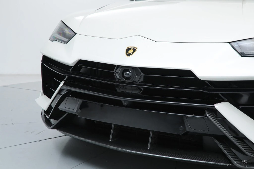 2023 Lamborghini Urus Performante - Image 14 of 21