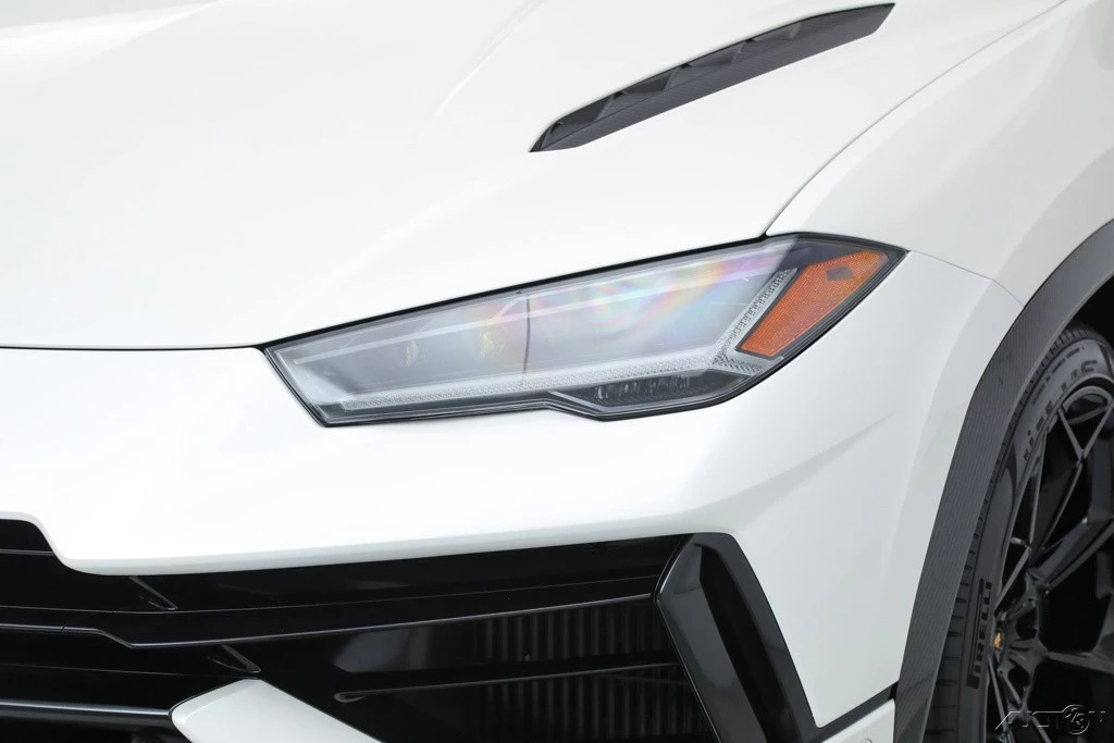 2023 Lamborghini Urus Performante - Image 13 of 21
