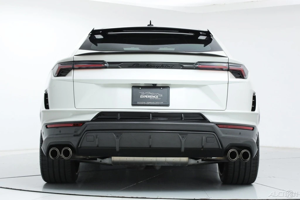 2023 Lamborghini Urus Performante - Image 4 of 21