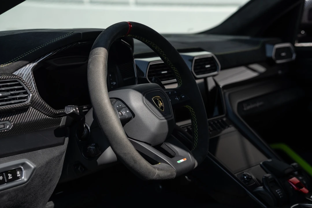 2023 Lamborghini Urus Performante - Image 5 of 21