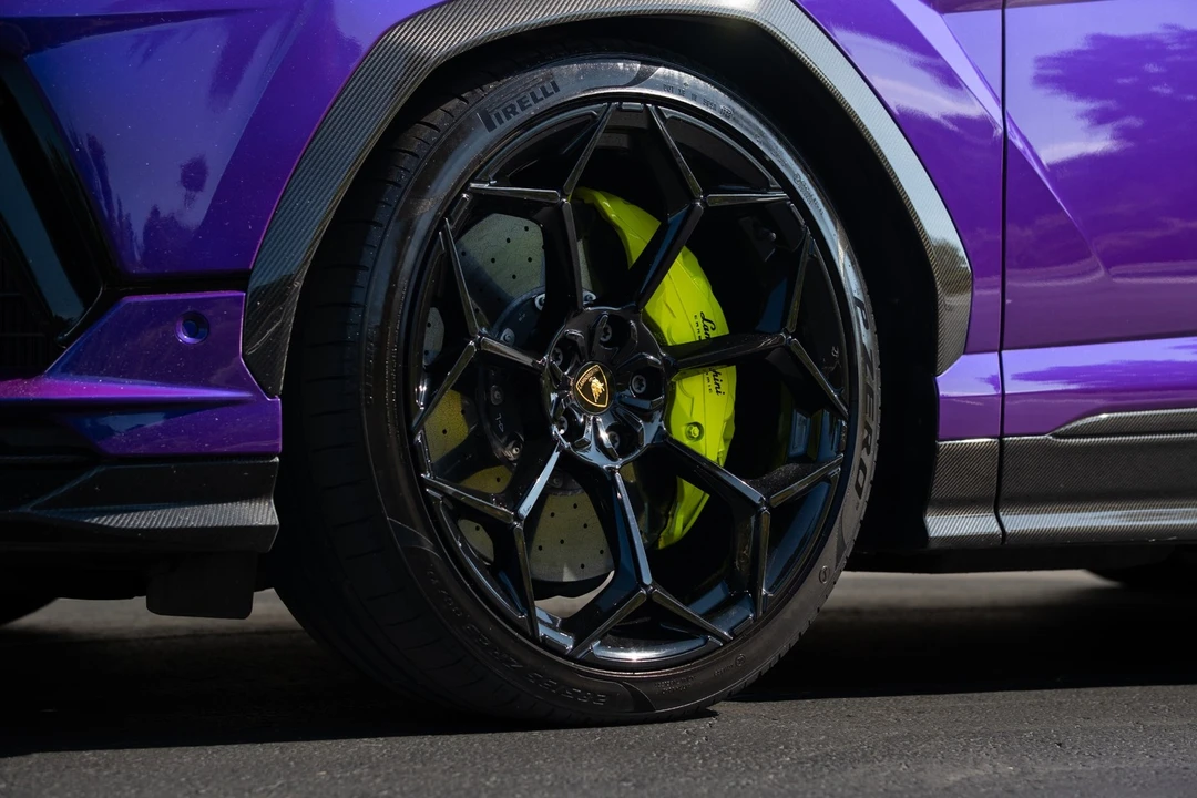 2023 Lamborghini Urus Performante - Image 20 of 21
