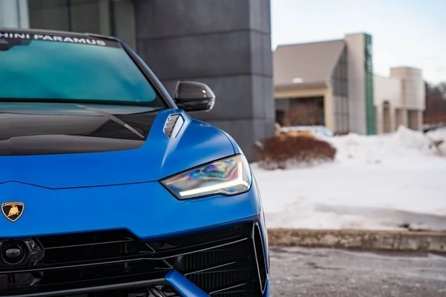 2023 Lamborghini Urus Performante - Image 5 of 12