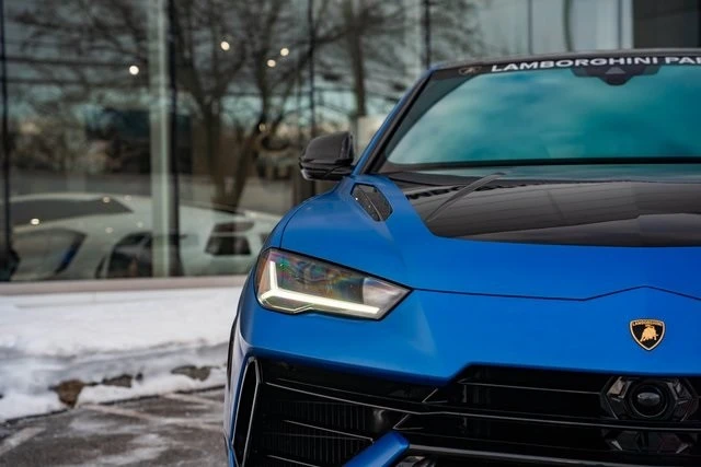 2023 Lamborghini Urus Performante - Image 4 of 12
