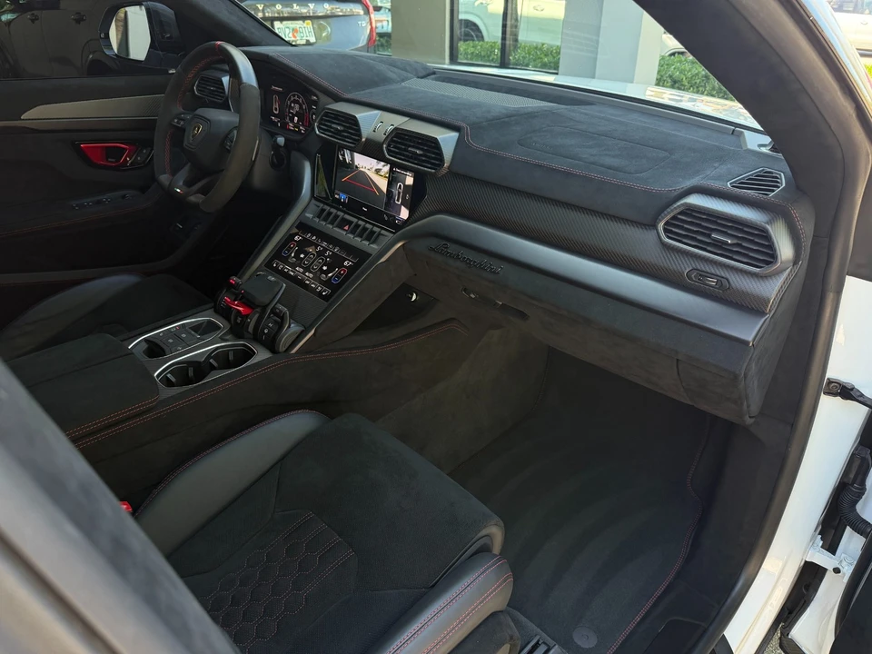 2023 Lamborghini Urus Performante - Image 21 of 21