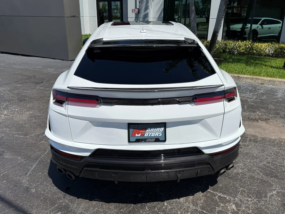 2023 Lamborghini Urus Performante - Image 18 of 31