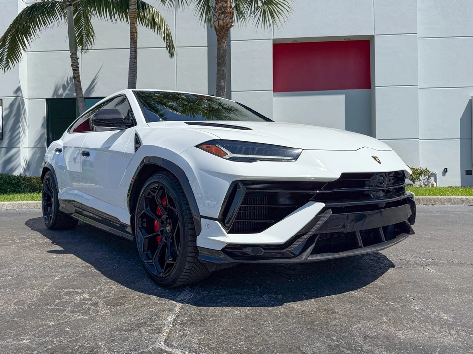 2023 Lamborghini Urus Performante - Image 6 of 21
