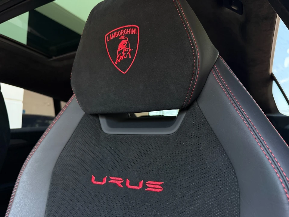 2023 Lamborghini Urus Performante - Image 30 of 31