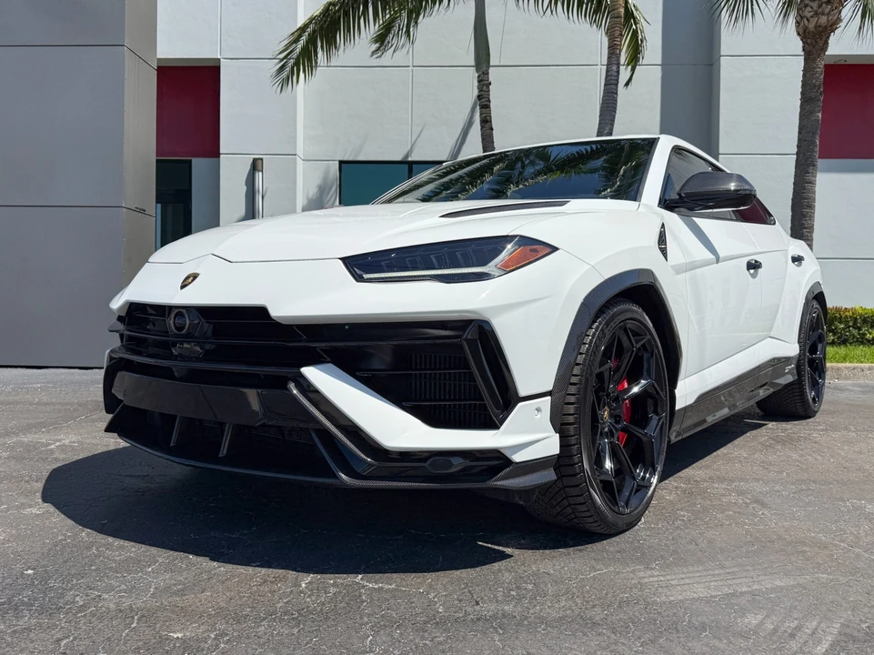 2023 Lamborghini Urus Performante - Image 4 of 21