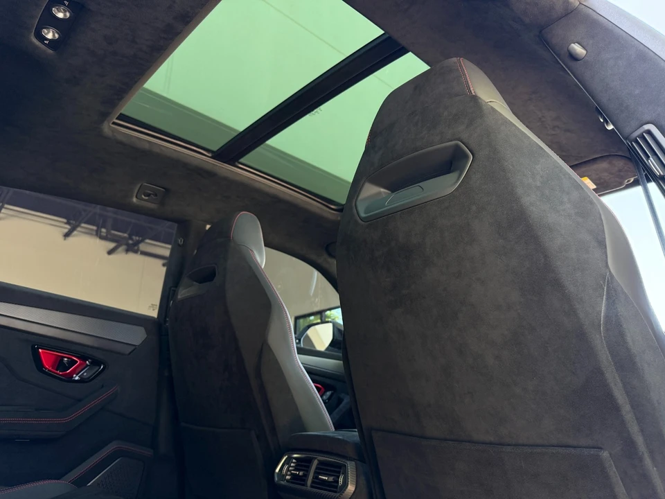 2023 Lamborghini Urus Performante - Image 23 of 31