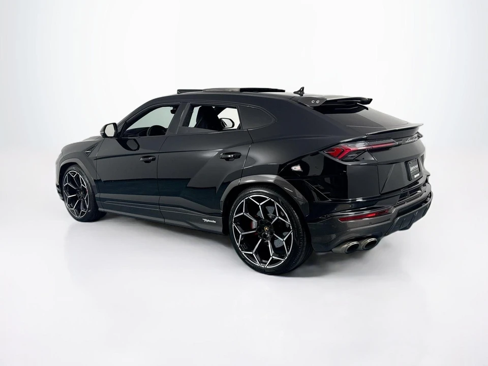 2023 Lamborghini Urus Performante - Image 7 of 31