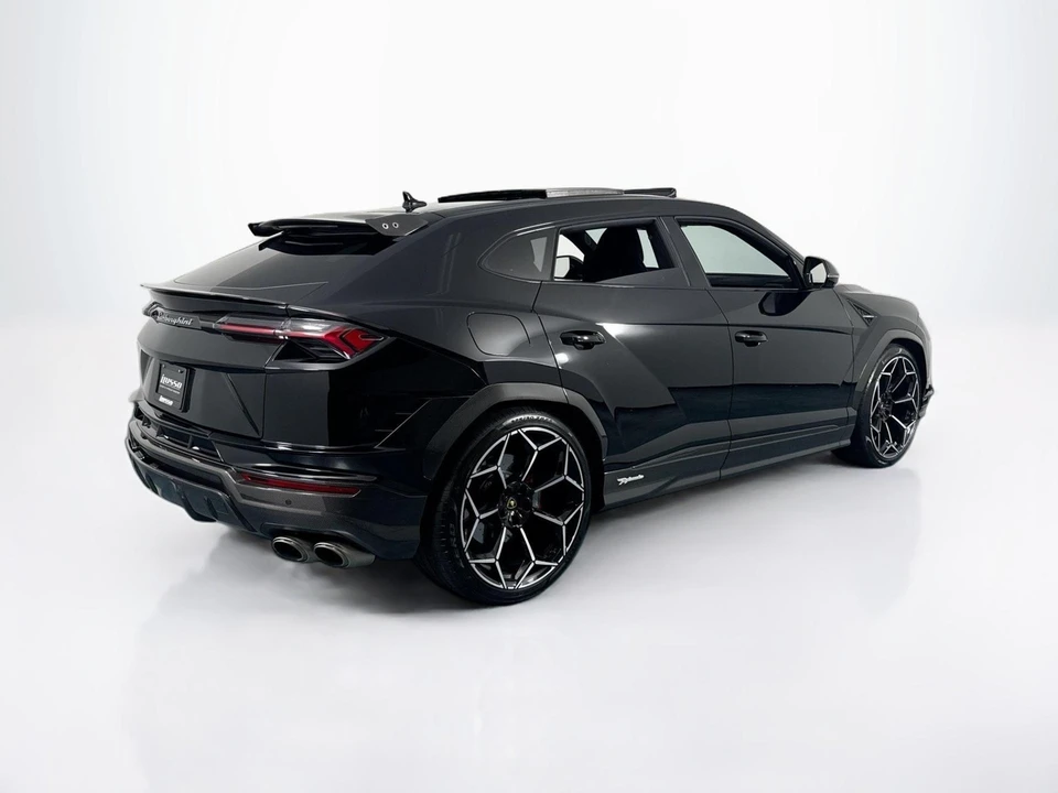 2023 Lamborghini Urus Performante - Image 5 of 31