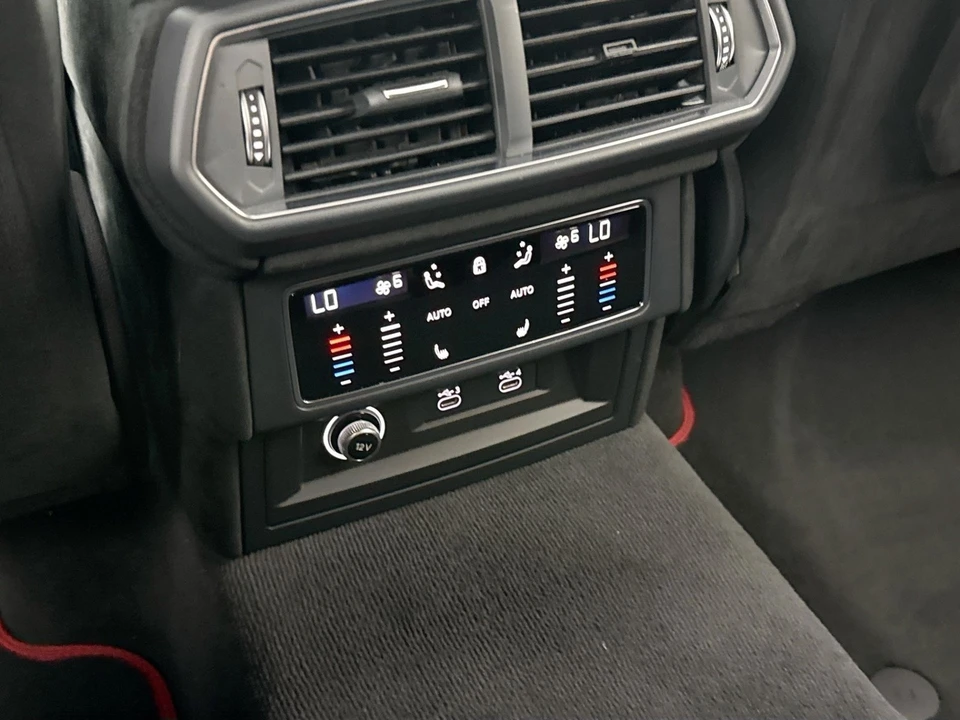 2023 Lamborghini Urus Performante - Image 27 of 31