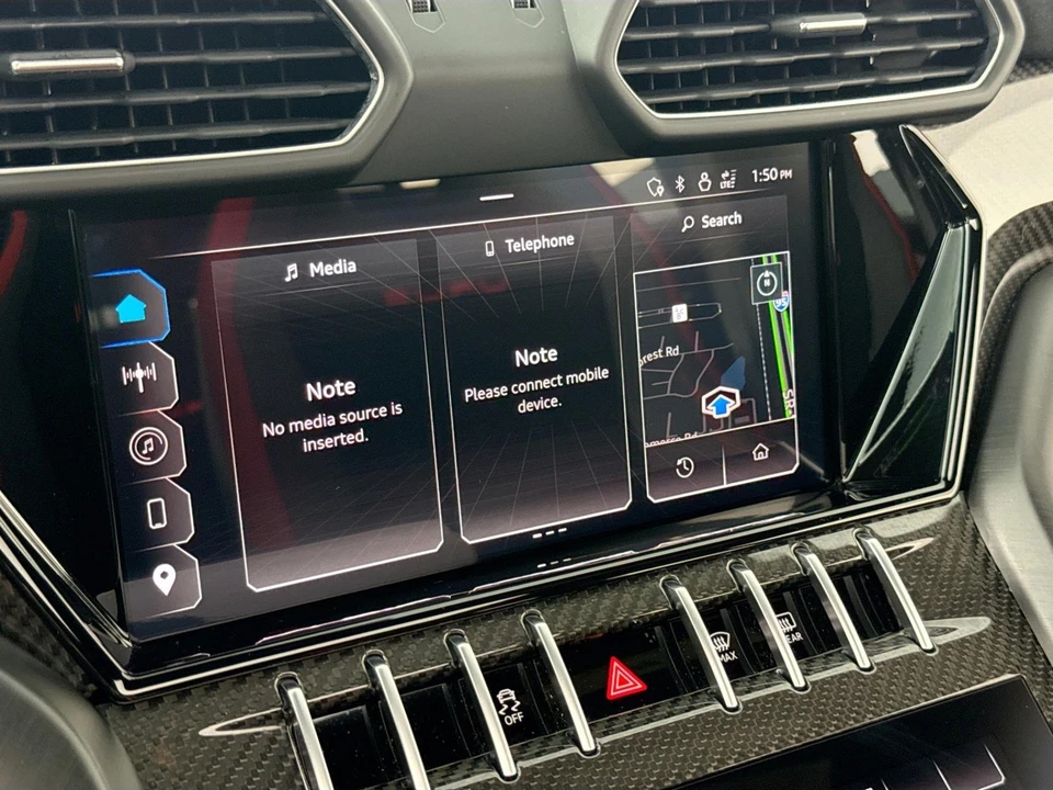 2023 Lamborghini Urus Performante - Image 15 of 31