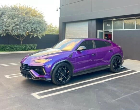2023 Lamborghini Urus Performante - Image 2 of 12