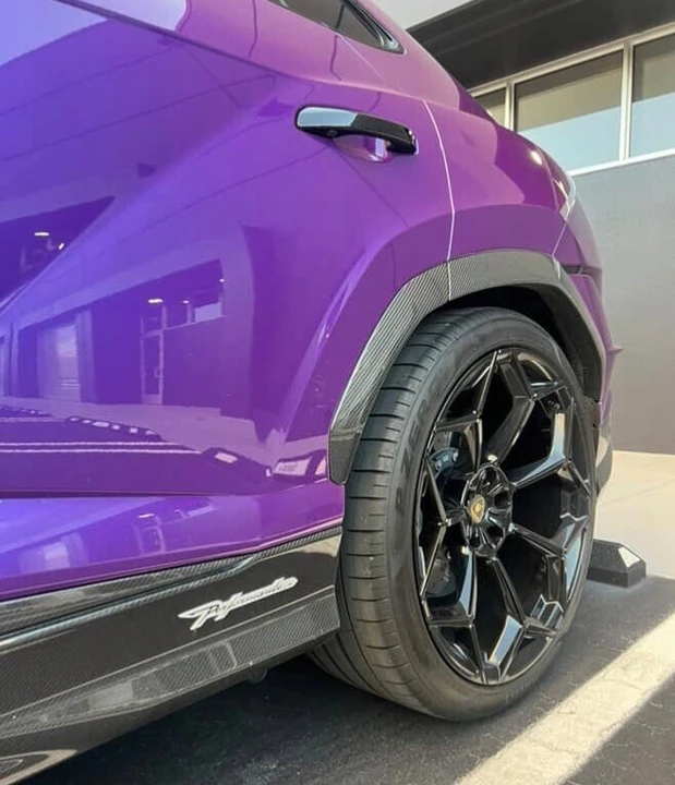 2023 Lamborghini Urus Performante - Image 10 of 12