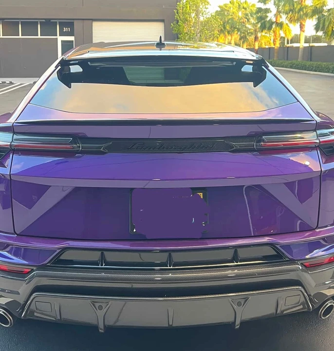 2023 Lamborghini Urus Performante - Image 7 of 12