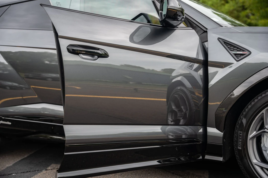 2023 Lamborghini Urus Performante - Image 29 of 31