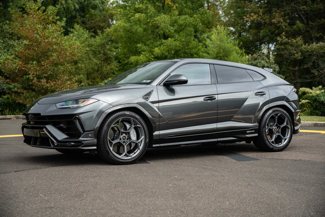 2023 Lamborghini Urus Performante - Image 3 of 31