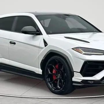 2023 Lamborghini Urus Performante