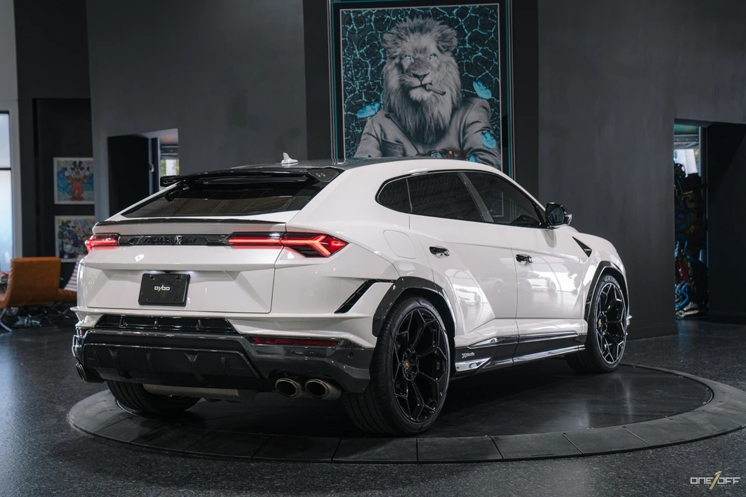 2023 Lamborghini Urus Performante - Image 6 of 12