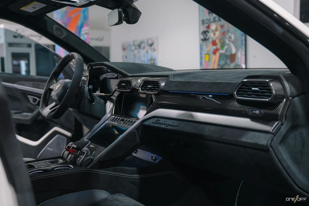 2023 Lamborghini Urus Performante - Image 2 of 12