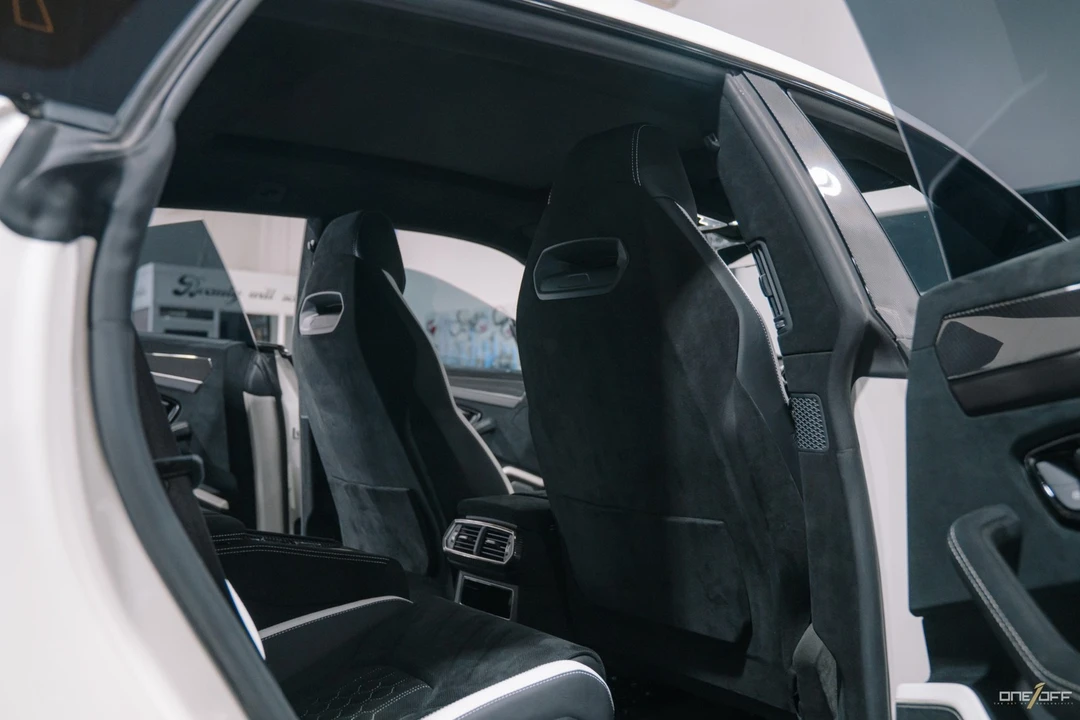 2023 Lamborghini Urus Performante - Image 11 of 12