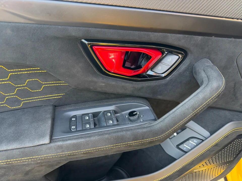 2023 Lamborghini Urus Performante - Image 31 of 31