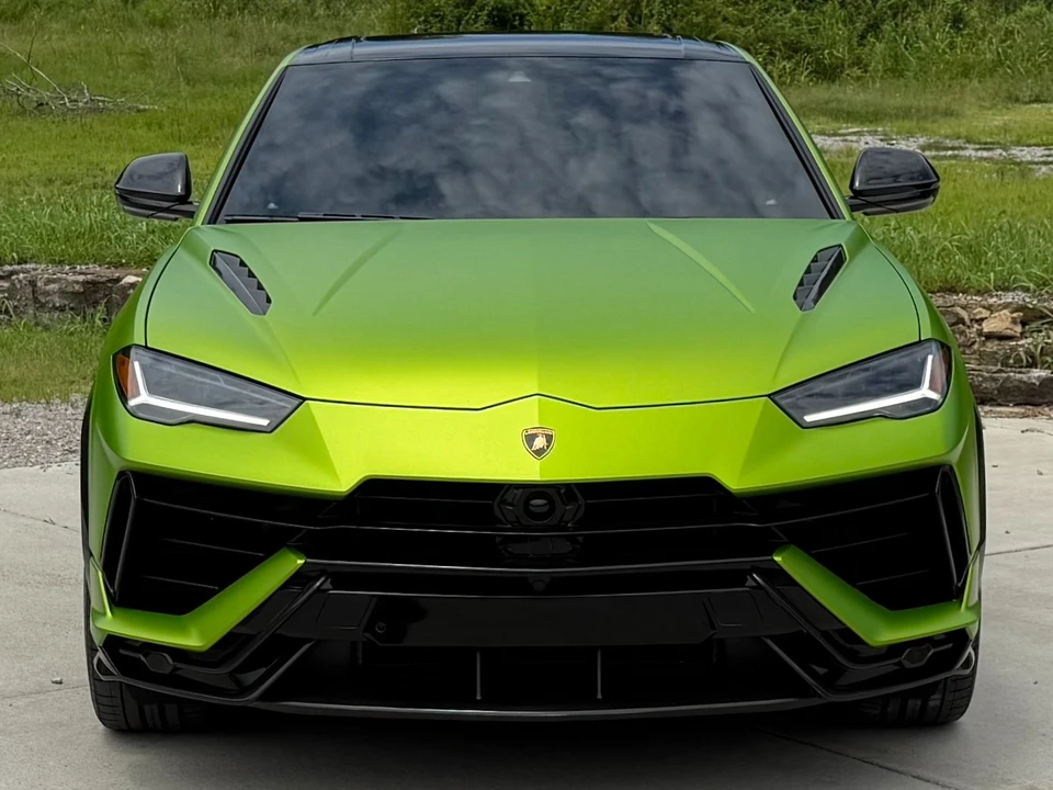 2023 Lamborghini Urus Performante - Image 5 of 31