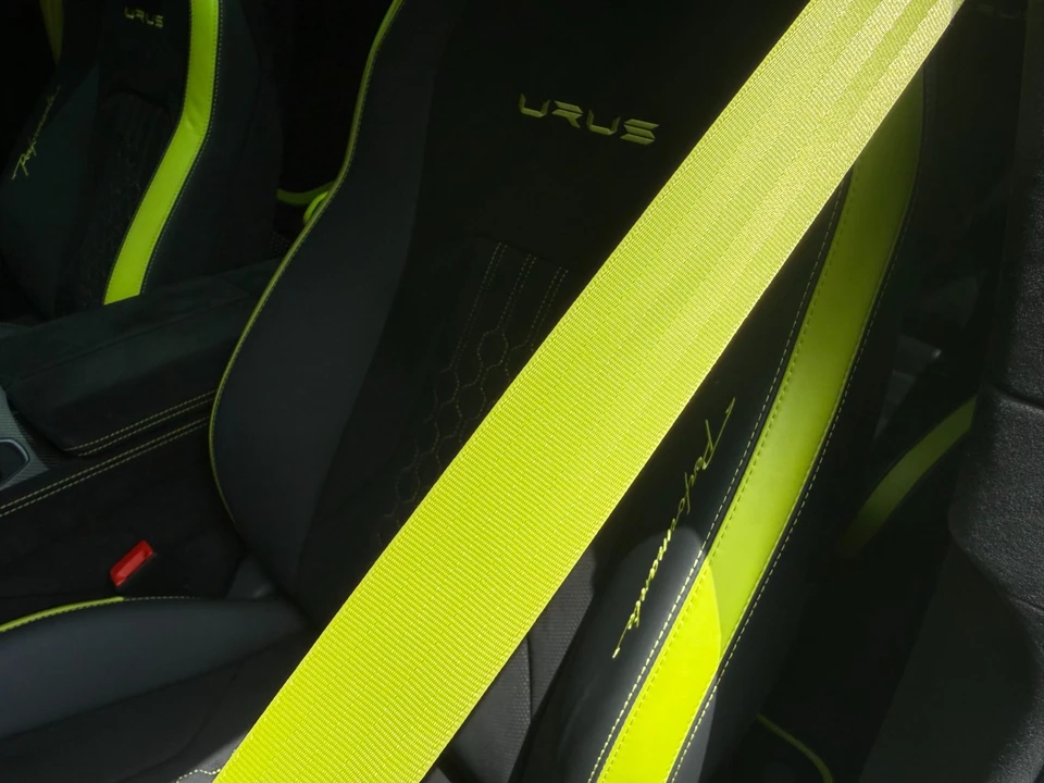 2023 Lamborghini Urus Performante - Image 17 of 31