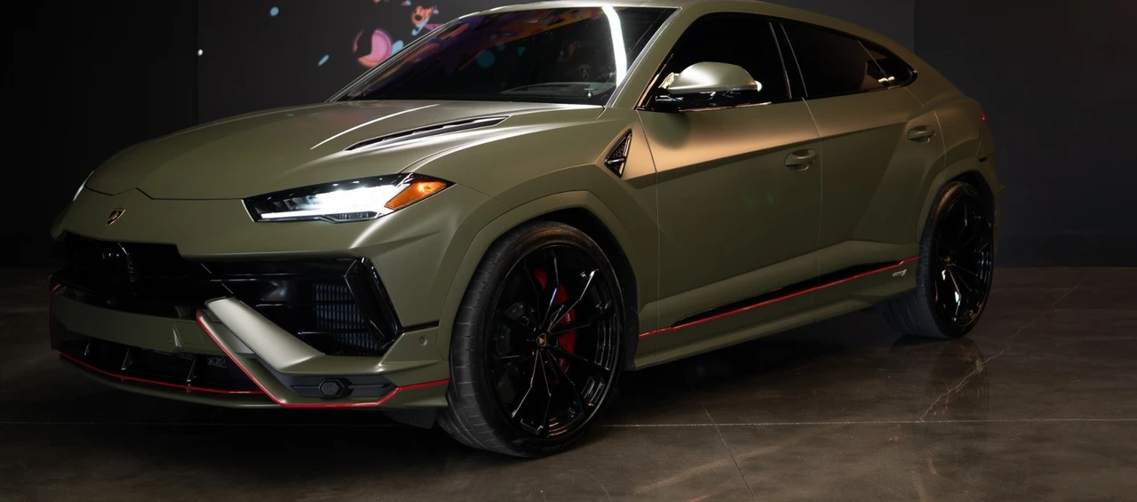 2023 Lamborghini Urus S - Image 2 of 31