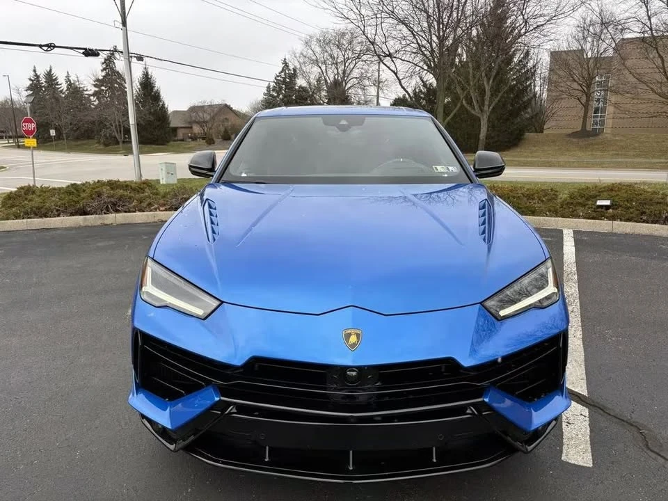 2023 Lamborghini Urus S - Image 2 of 19