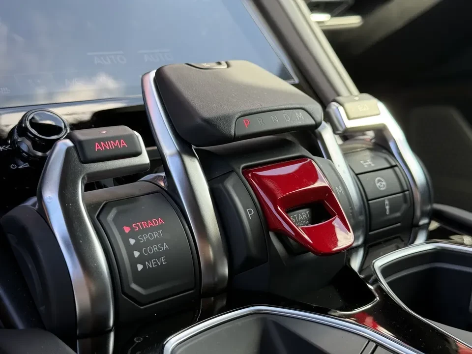 2023 Lamborghini Urus S - Image 17 of 18
