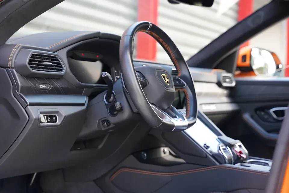 2023 Lamborghini Urus S - Image 5 of 18