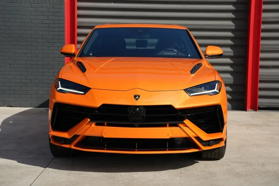 2023 Lamborghini Urus S - Image 2 of 18