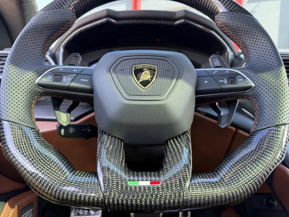 2023 Lamborghini Urus S - Image 17 of 18