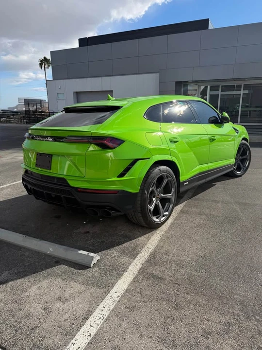 2023 Lamborghini Urus S - Image 4 of 15
