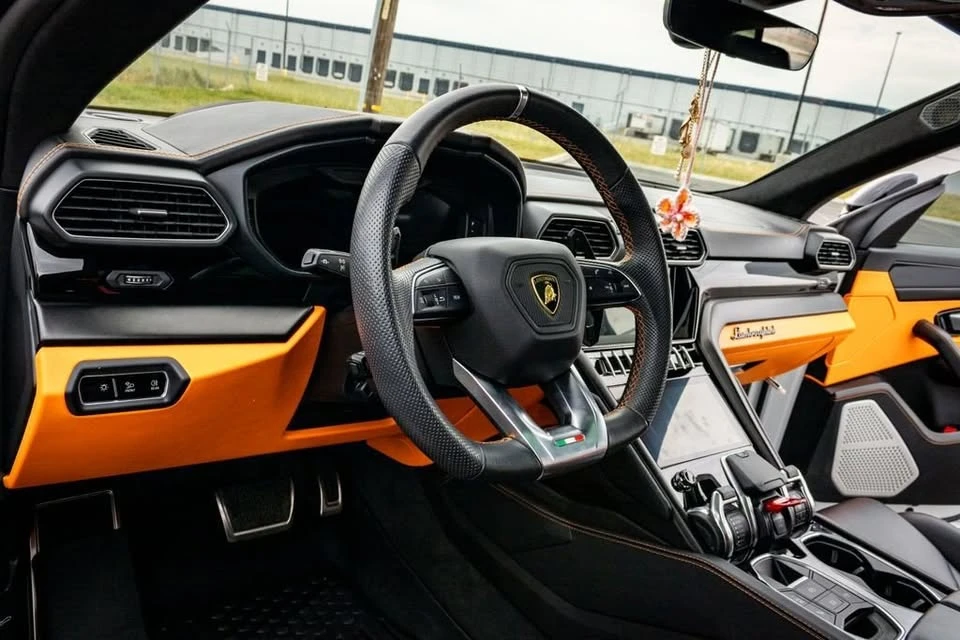 2023 Lamborghini Urus S - Image 15 of 20