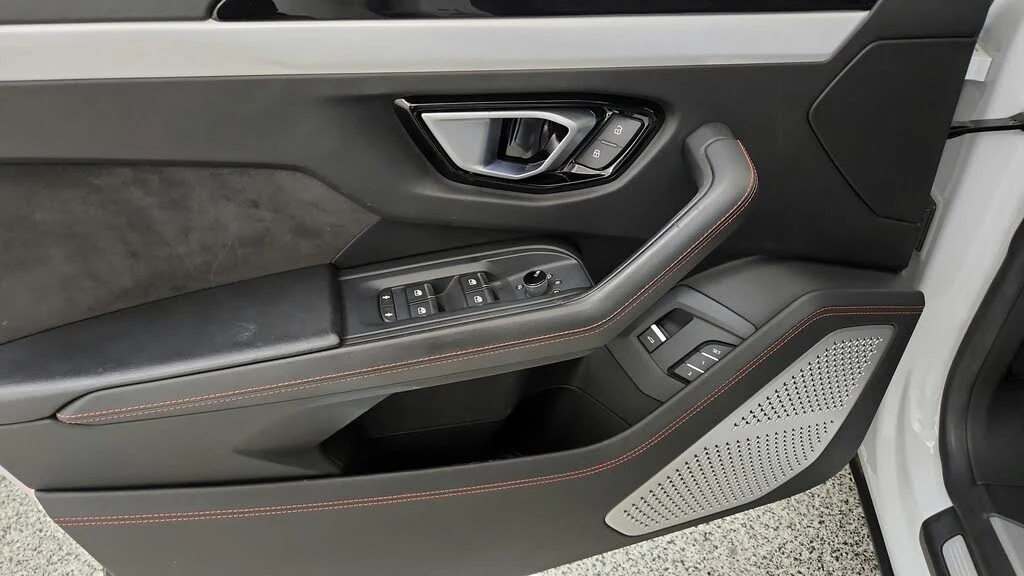 2023 Lamborghini Urus S - Image 19 of 31