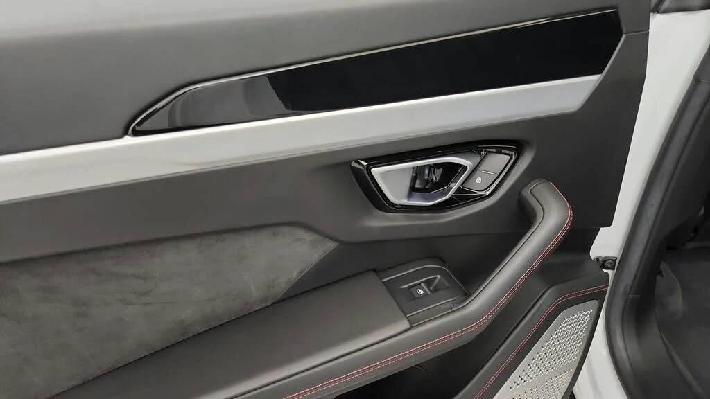 2023 Lamborghini Urus S - Image 29 of 31