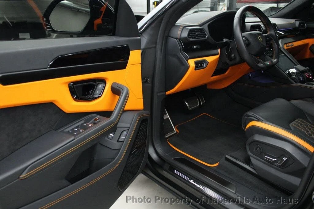 2023 Lamborghini Urus S - Image 16 of 31
