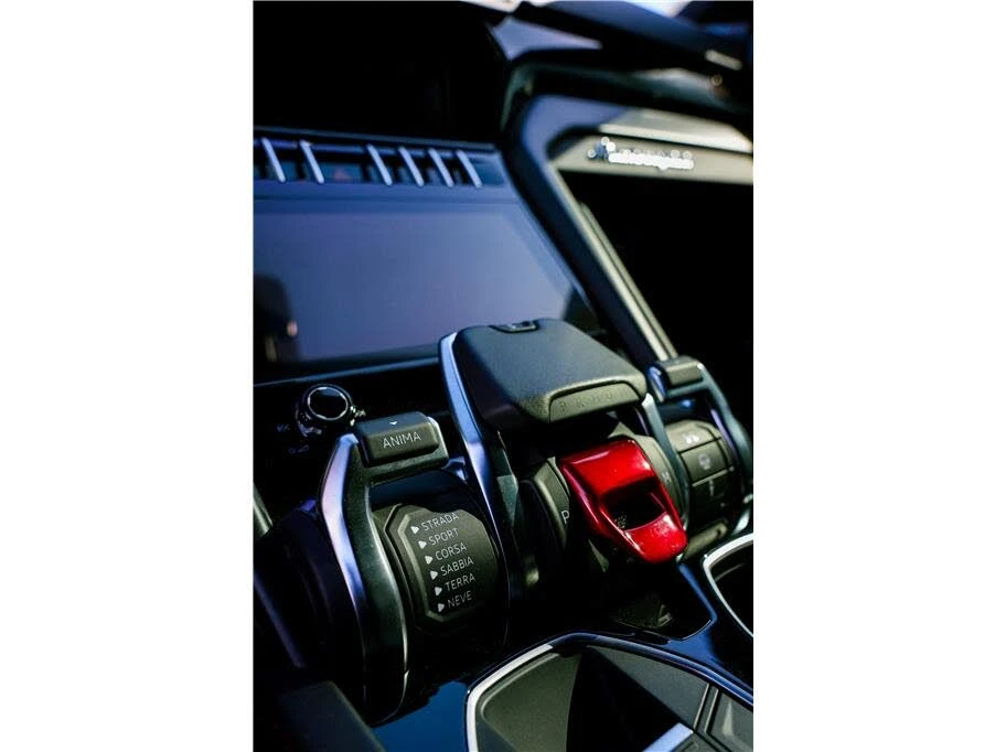 2023 Lamborghini Urus S - Image 15 of 31
