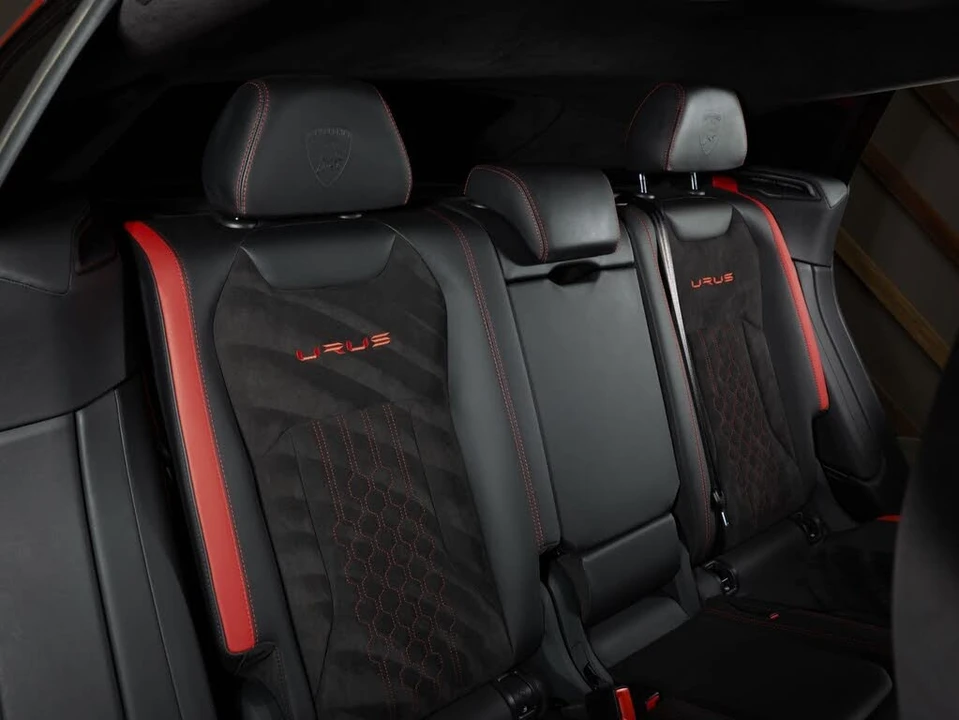 2023 Lamborghini Urus S - Image 6 of 31