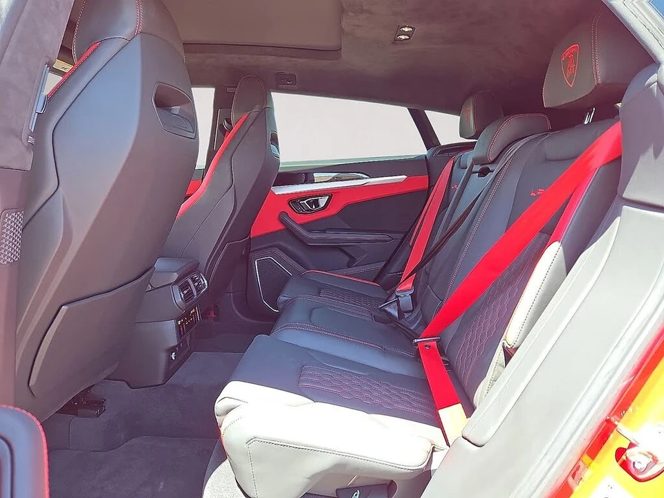 2023 Lamborghini Urus S - Image 16 of 31