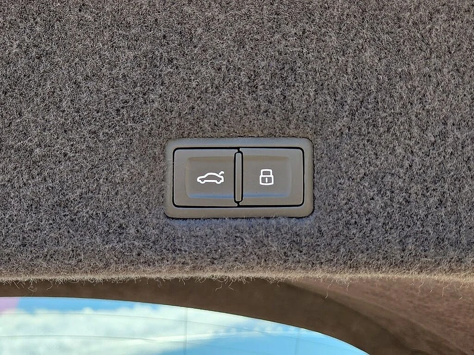 2023 Lamborghini Urus S - Image 15 of 31