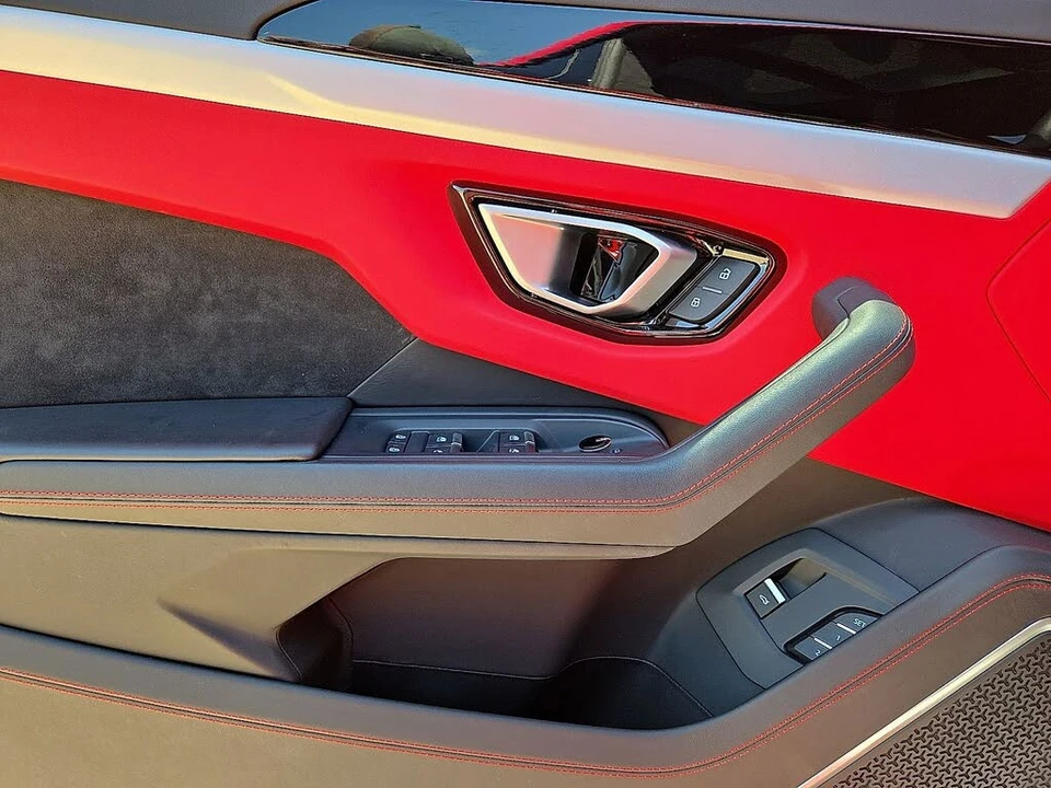 2023 Lamborghini Urus S - Image 21 of 31
