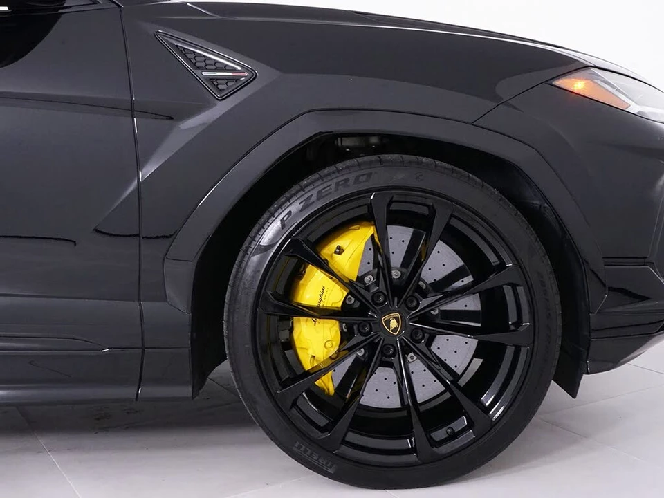 2023 Lamborghini Urus S - Image 16 of 31