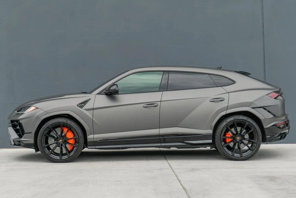 2023 Lamborghini Urus S - Image 2 of 31